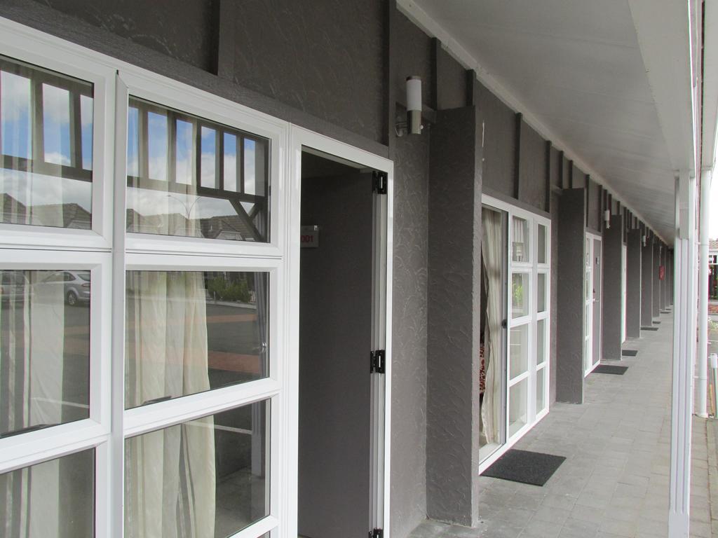 Lake Rotorua Hotel Exterior photo